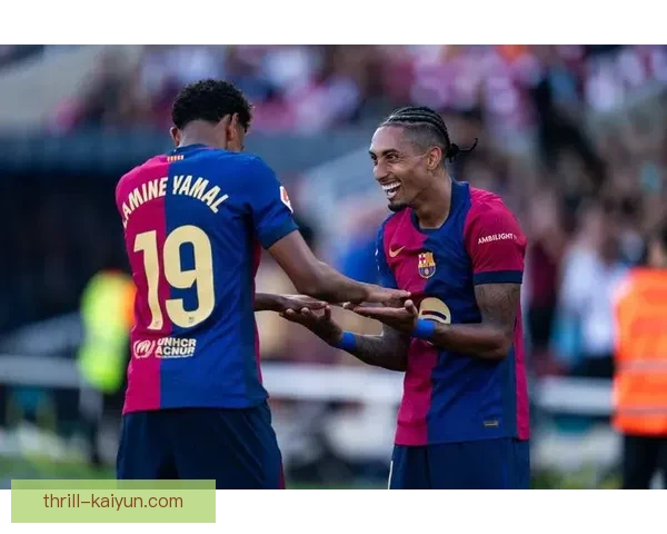 拉菲尼亚在维多利亚首秀中表现稳健，受到球迷热议